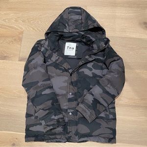 Aritzia Superpuff Winter Coat